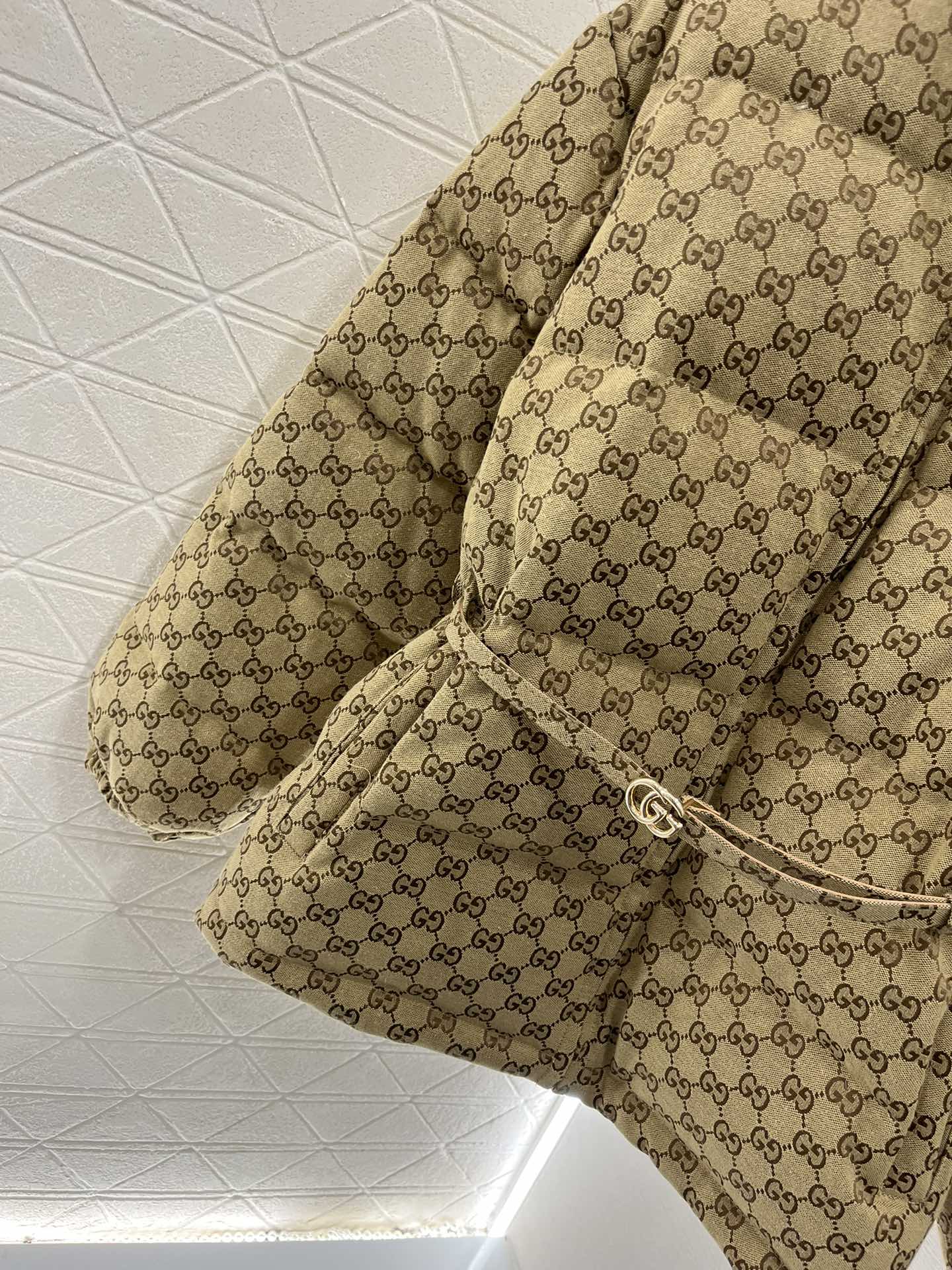 Gucci Women's GG Canvas Padded Bomber Jacket in Beige and Ebony - Image 9