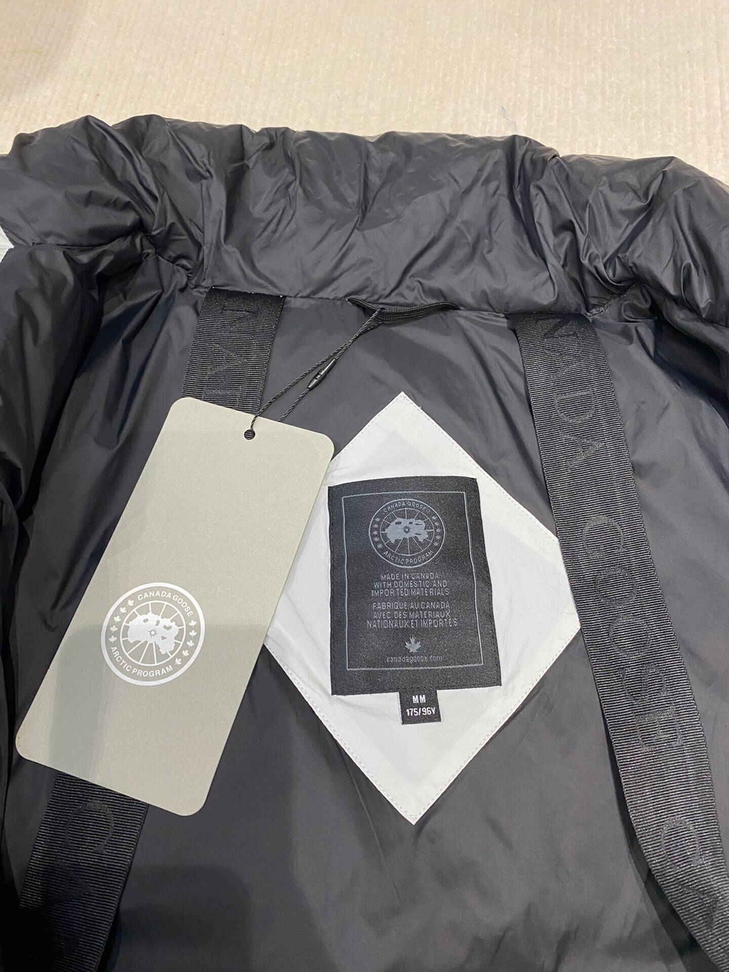 Canada Goose Lawrence Black Label Puffer Jacket in White - Image 13