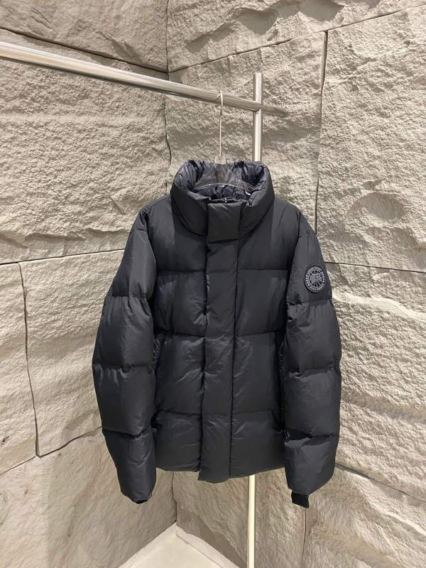 Canada Goose Lawrence Black Label Puffer Jacket in Black