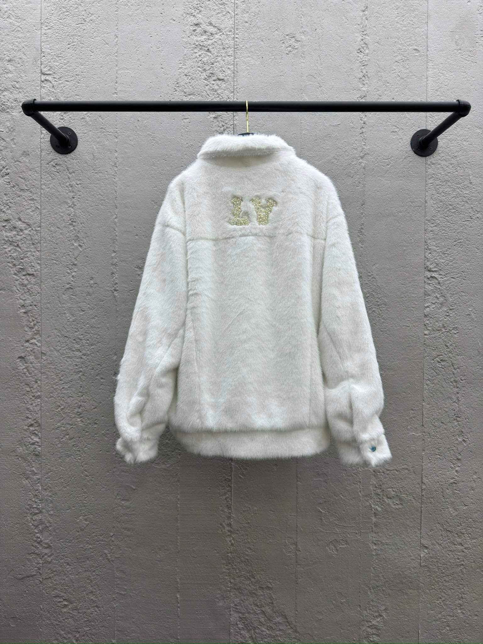 Louis Vuitton LV Turquoise Mink White Jacket - Image 7