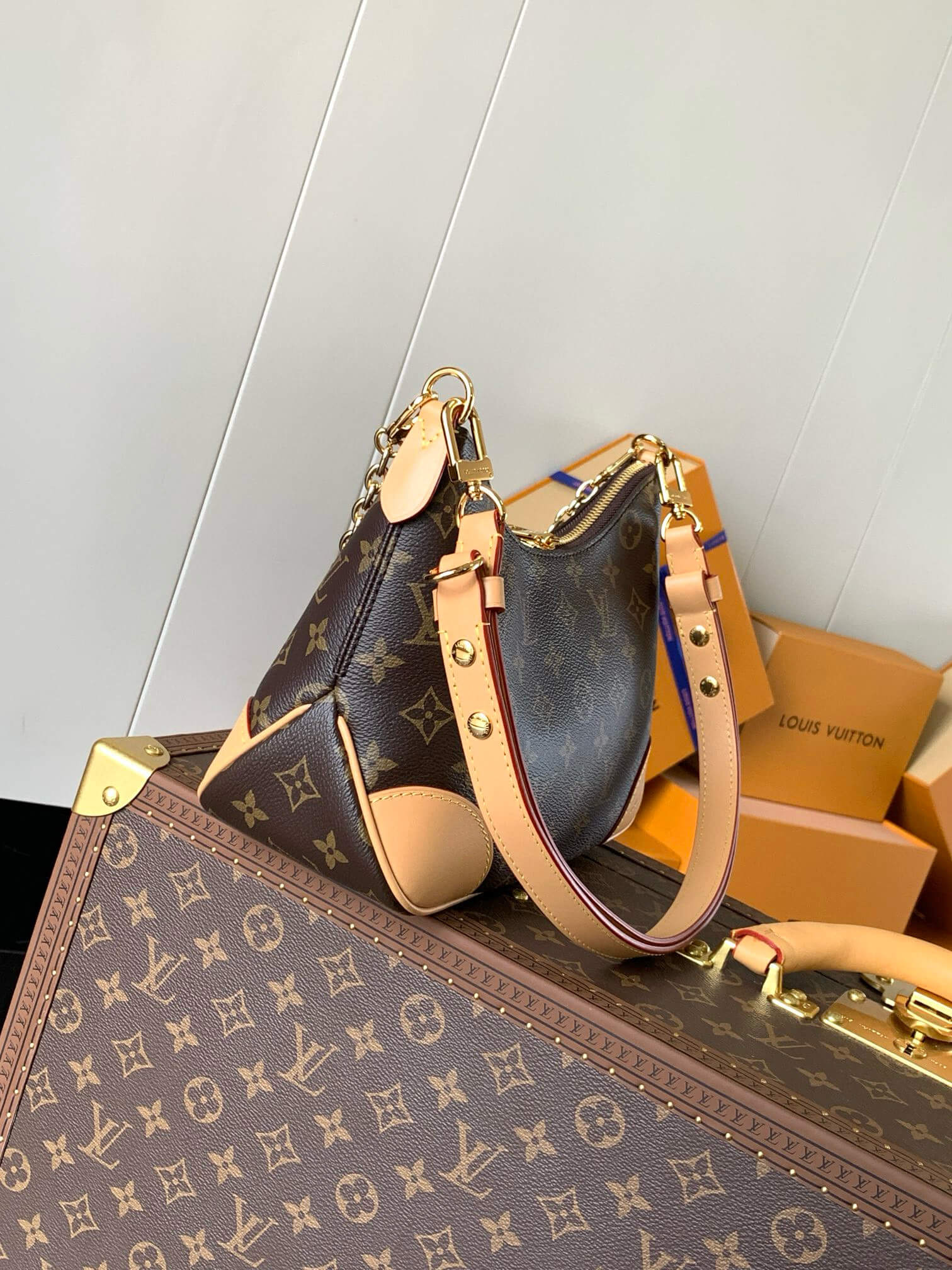 Louis Vuitton Monogram Canvas Boulogne Handbag - Image 6