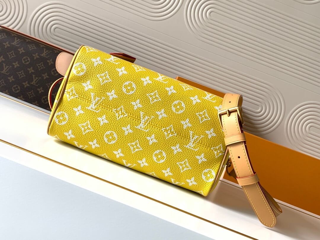 Louis Vuitton LV Yellow Monogram Leather Speedy P9 Bandoulière 25 Bag - Image 6