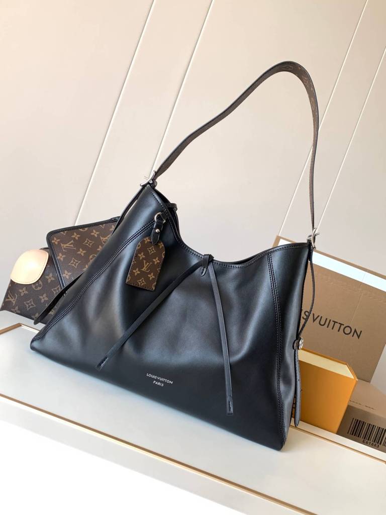 Louis Vuitton Black Leather CarryAll Vibe MM Handbag