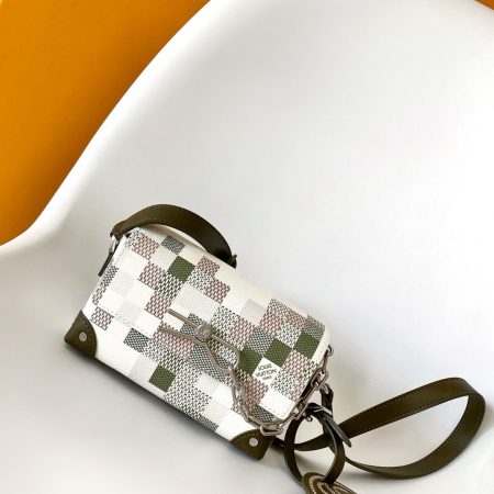 Louis Vuitton Damoflage Canvas Steamer Wearable Wallet