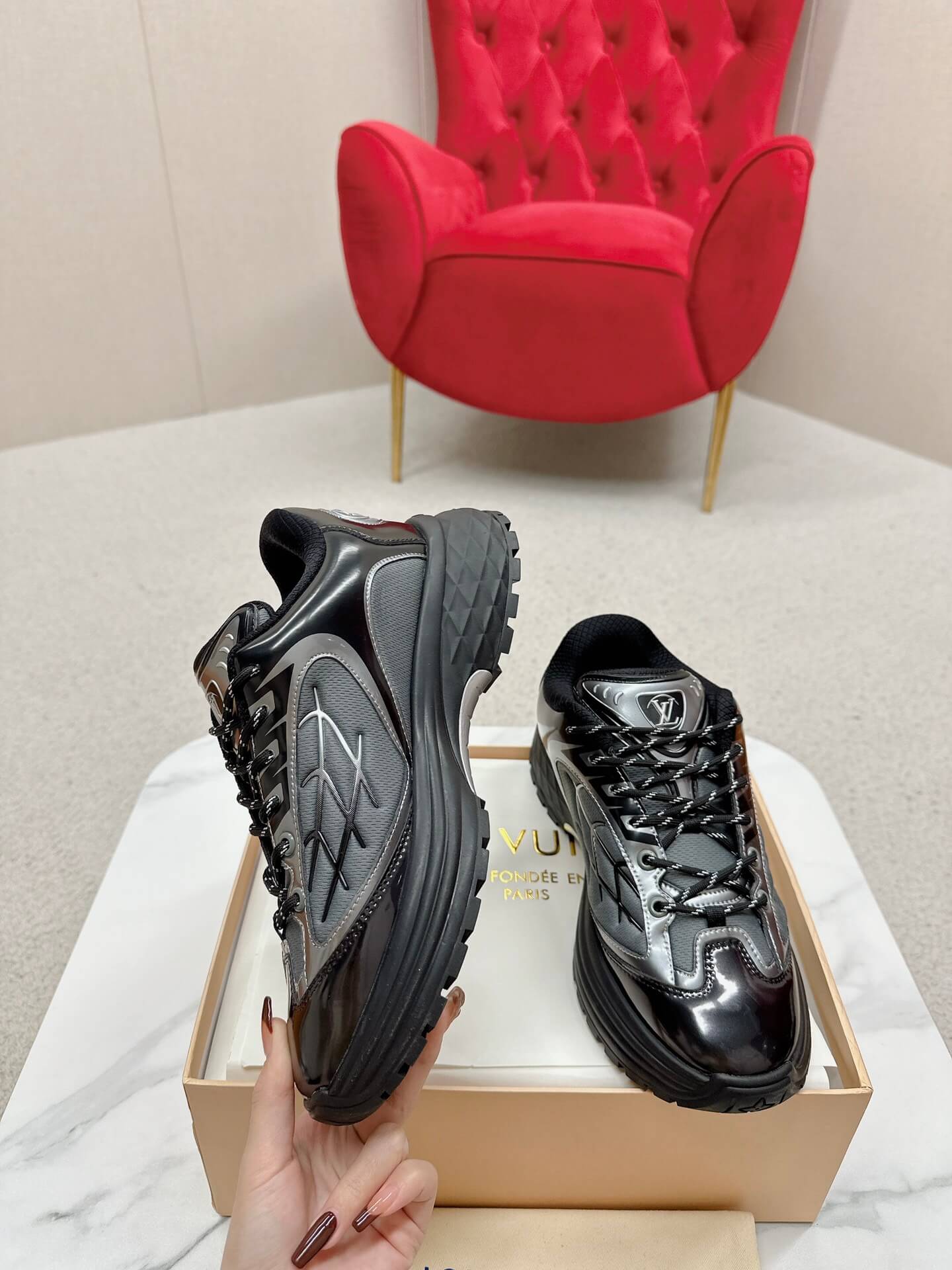 Louis Vuitton Discovery Lace Up Sneaker in Black - Image 6