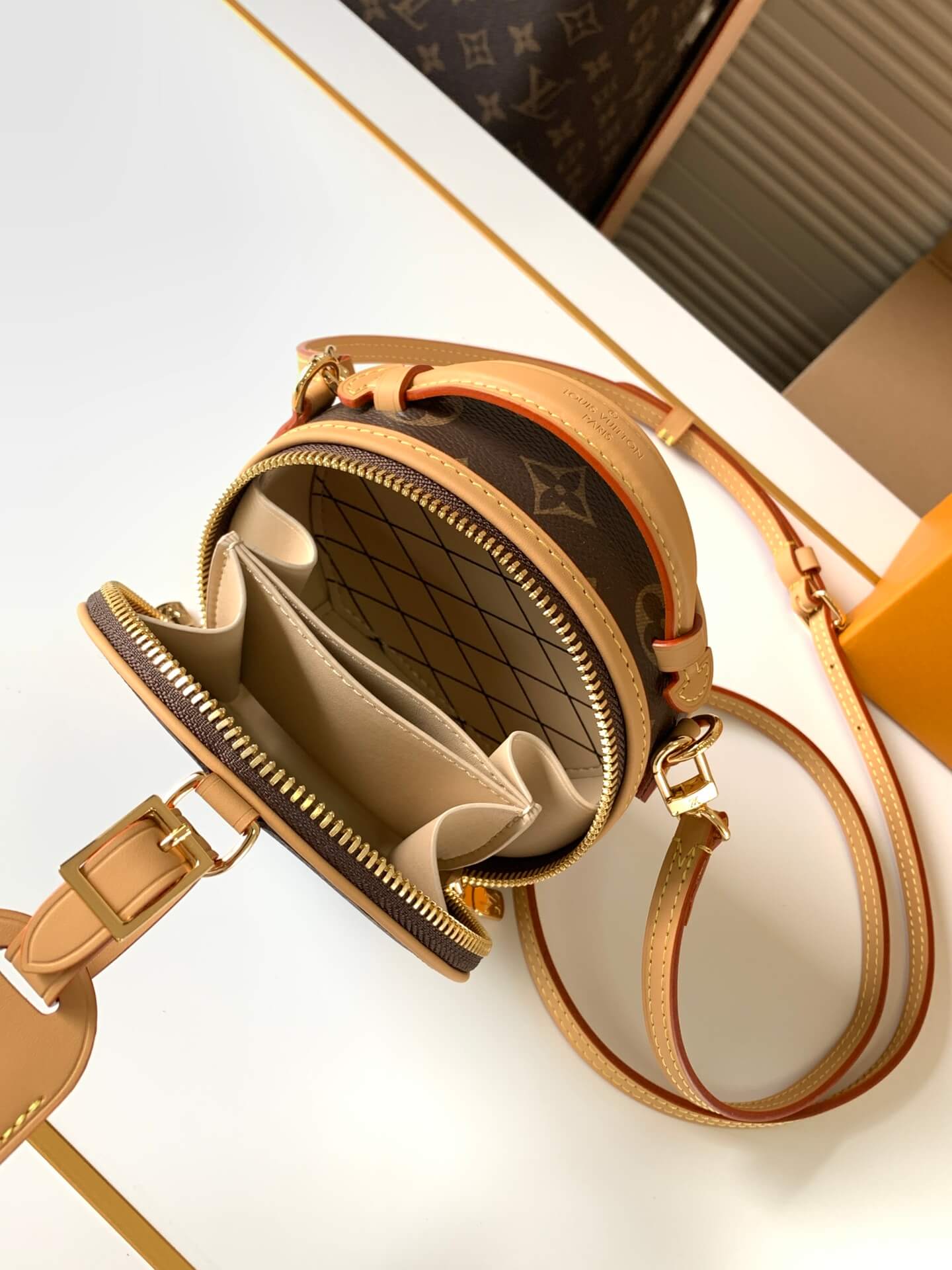 Louis Vuitton Monogram Canvas Mini Boite Chapeau Bag - Image 5