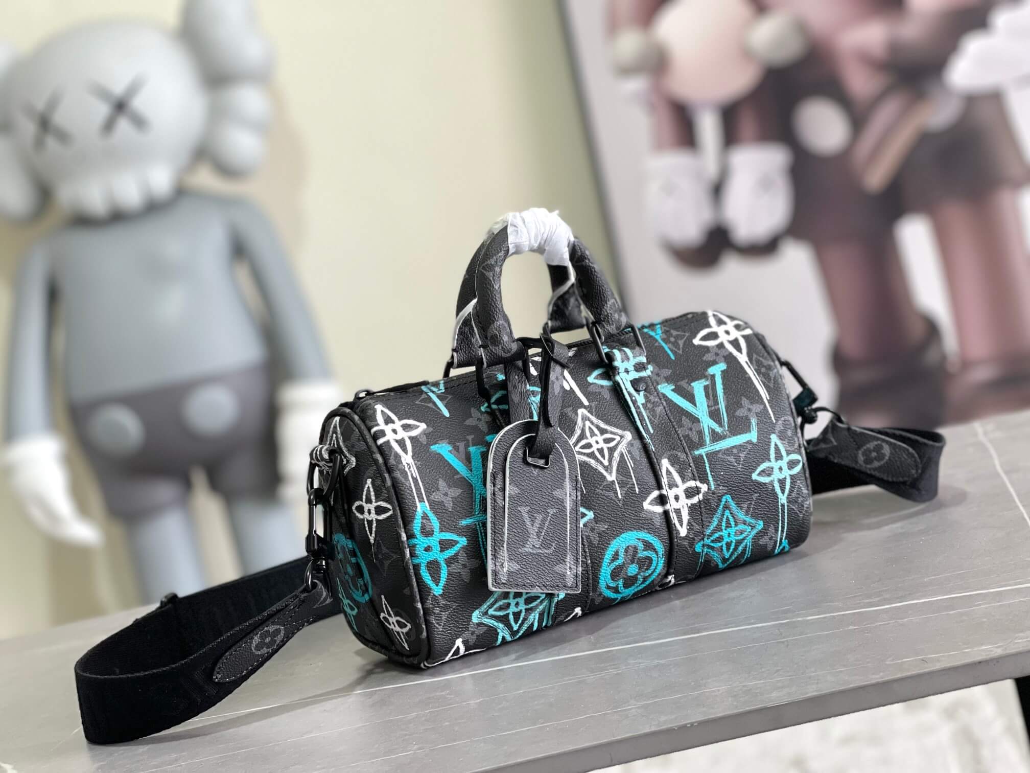 Louis Vuitton Grafitti Coated Monogram Eclipse Canvas Keepall Bandoulière 25 Bag