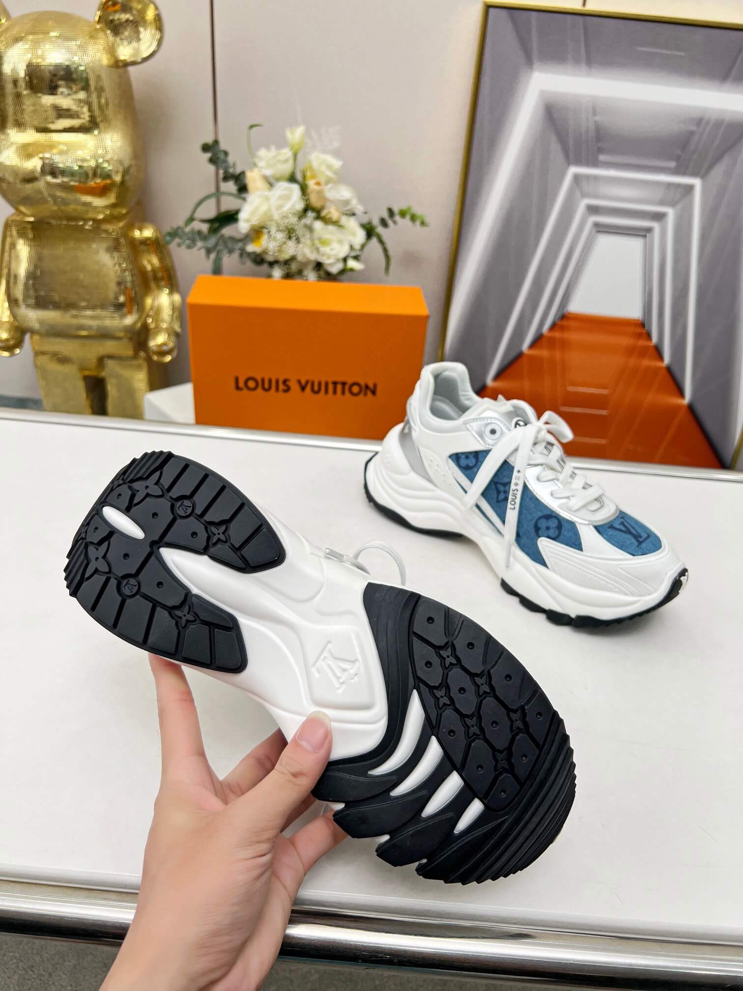 Louis Vuitton Monogram Canvas Run 55 Trainer in Blue - Image 4