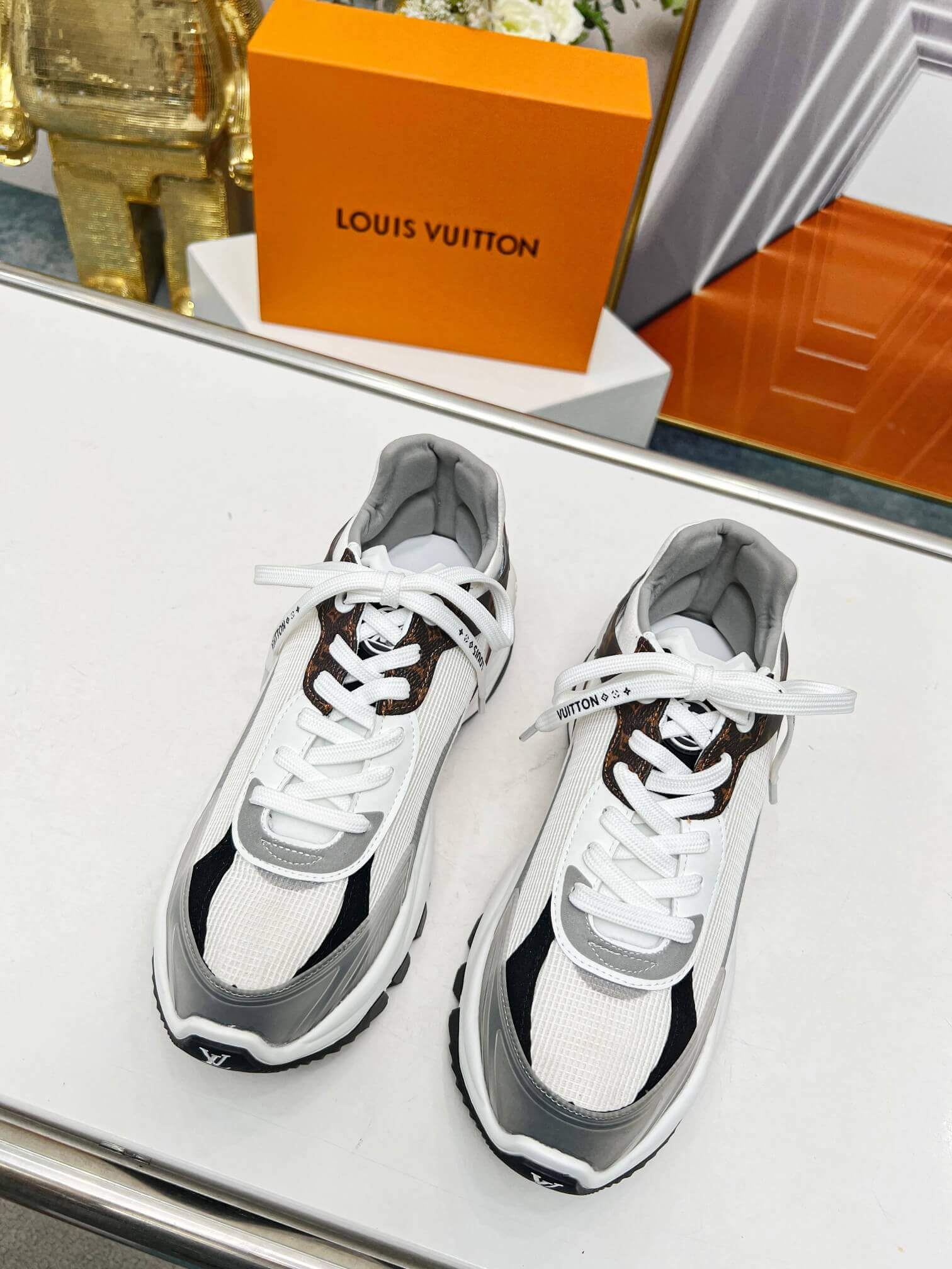 Louis Vuitton Run 55 Trainers in White - Image 8