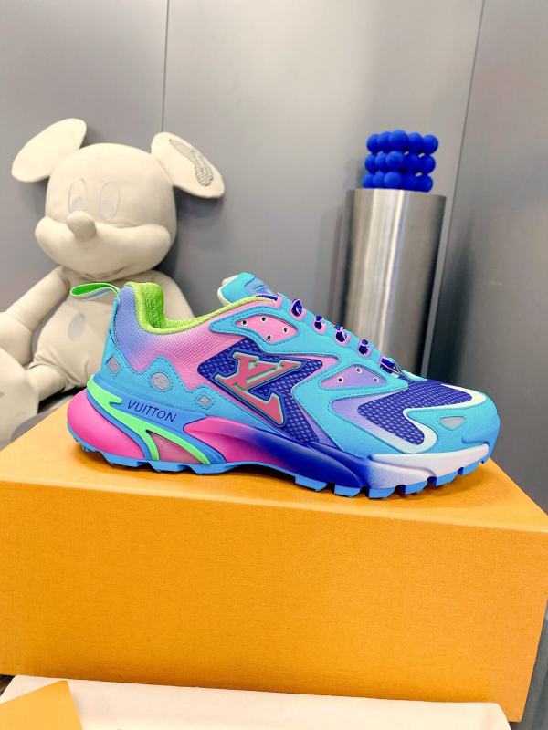 Louis Vuitton LV Runner Tatic Sneaker in Blue