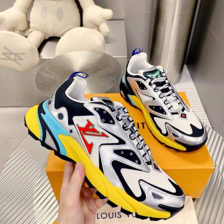 Louis Vuitton LV Runner Tatic Sneaker in Multicolors
