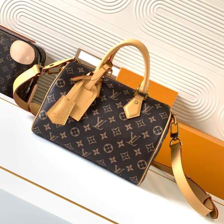 Louis Vuitton Monogram Leather Speedy P9 Bandoulière 25 Bag
