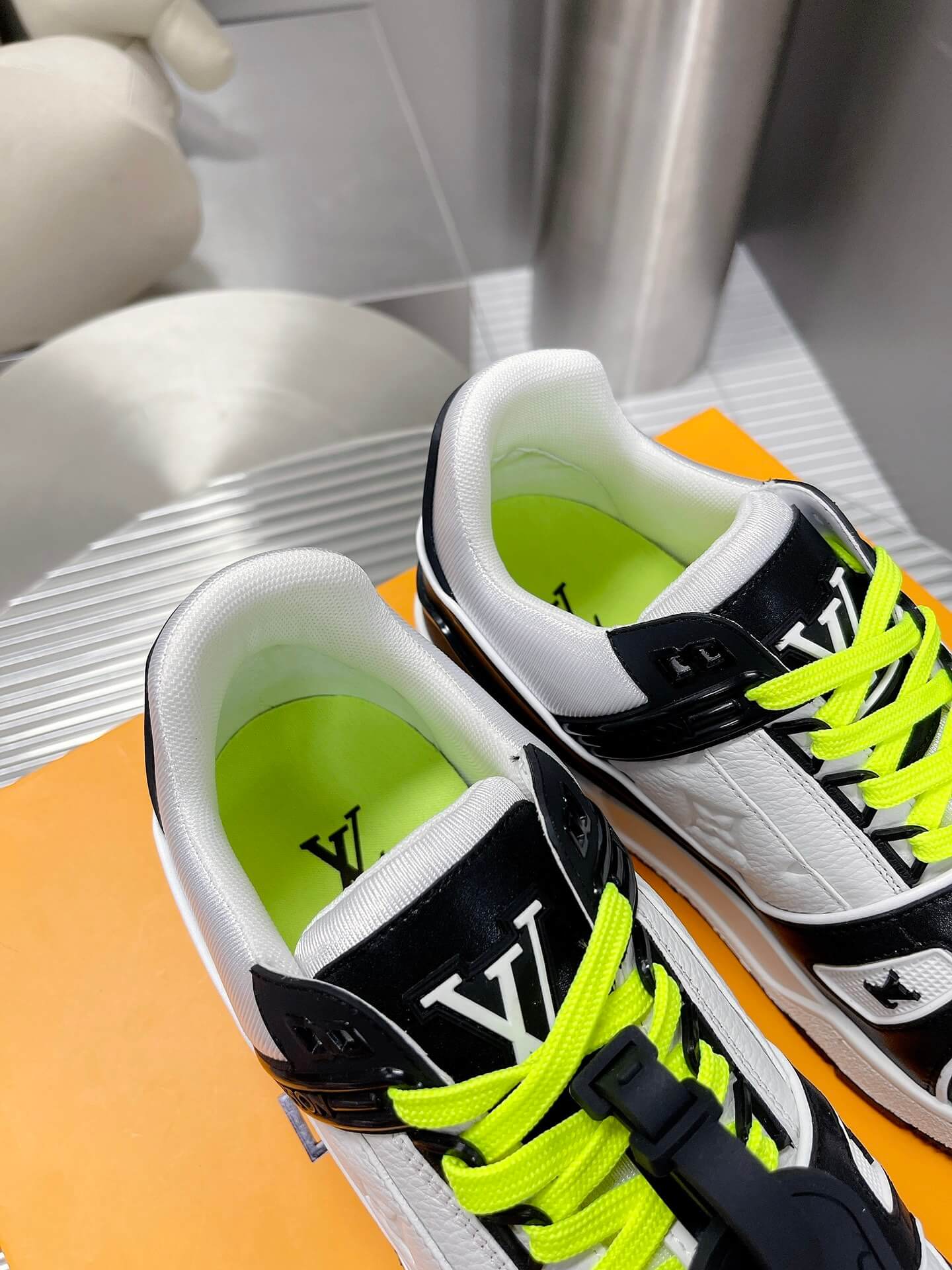 Louis Vuitton LV Trainer Sneaker in White/Black Leather - Image 3