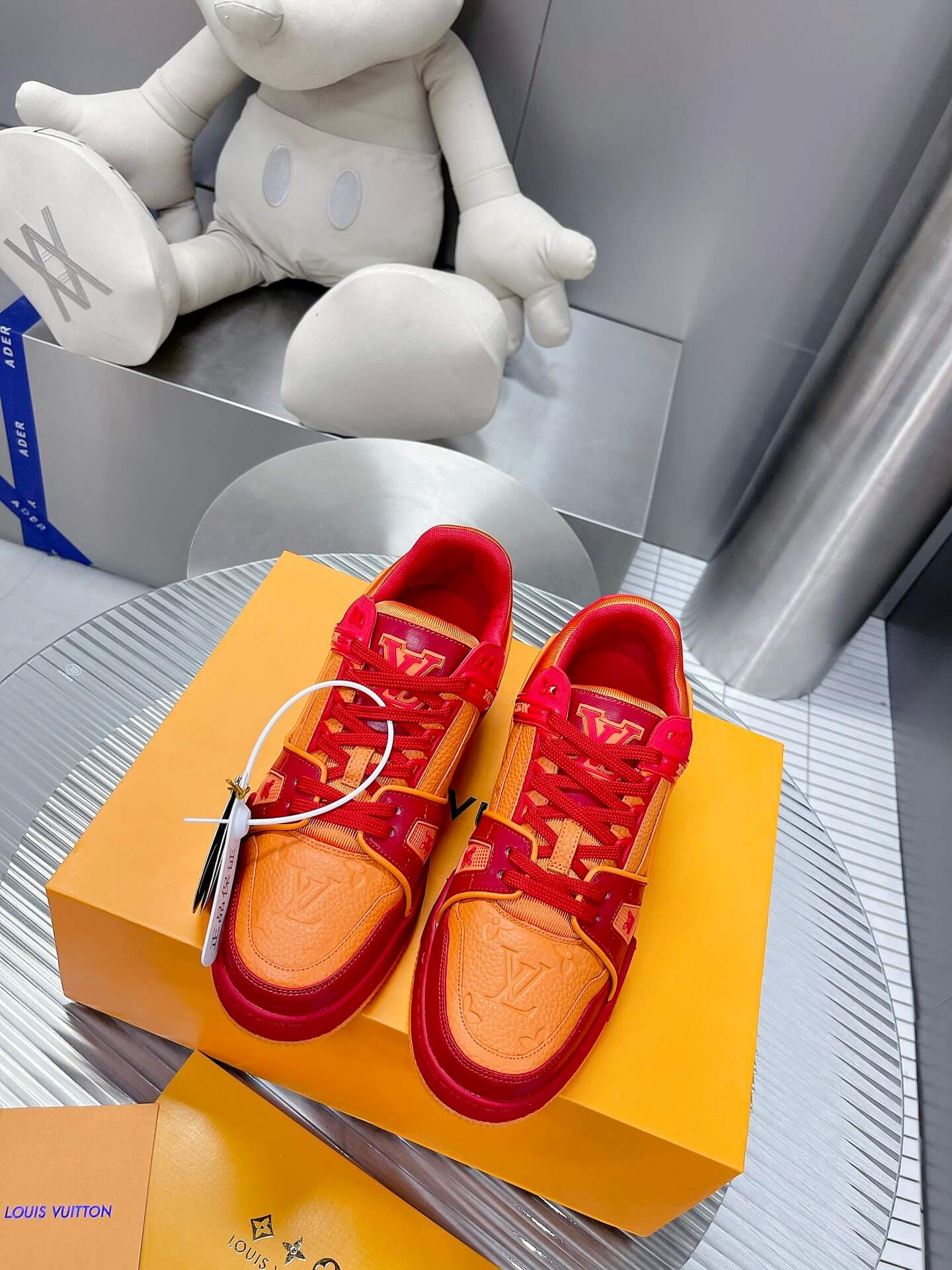 Louis Vuitton LV Trainer Sneaker in Orange/Red Leather - Image 4