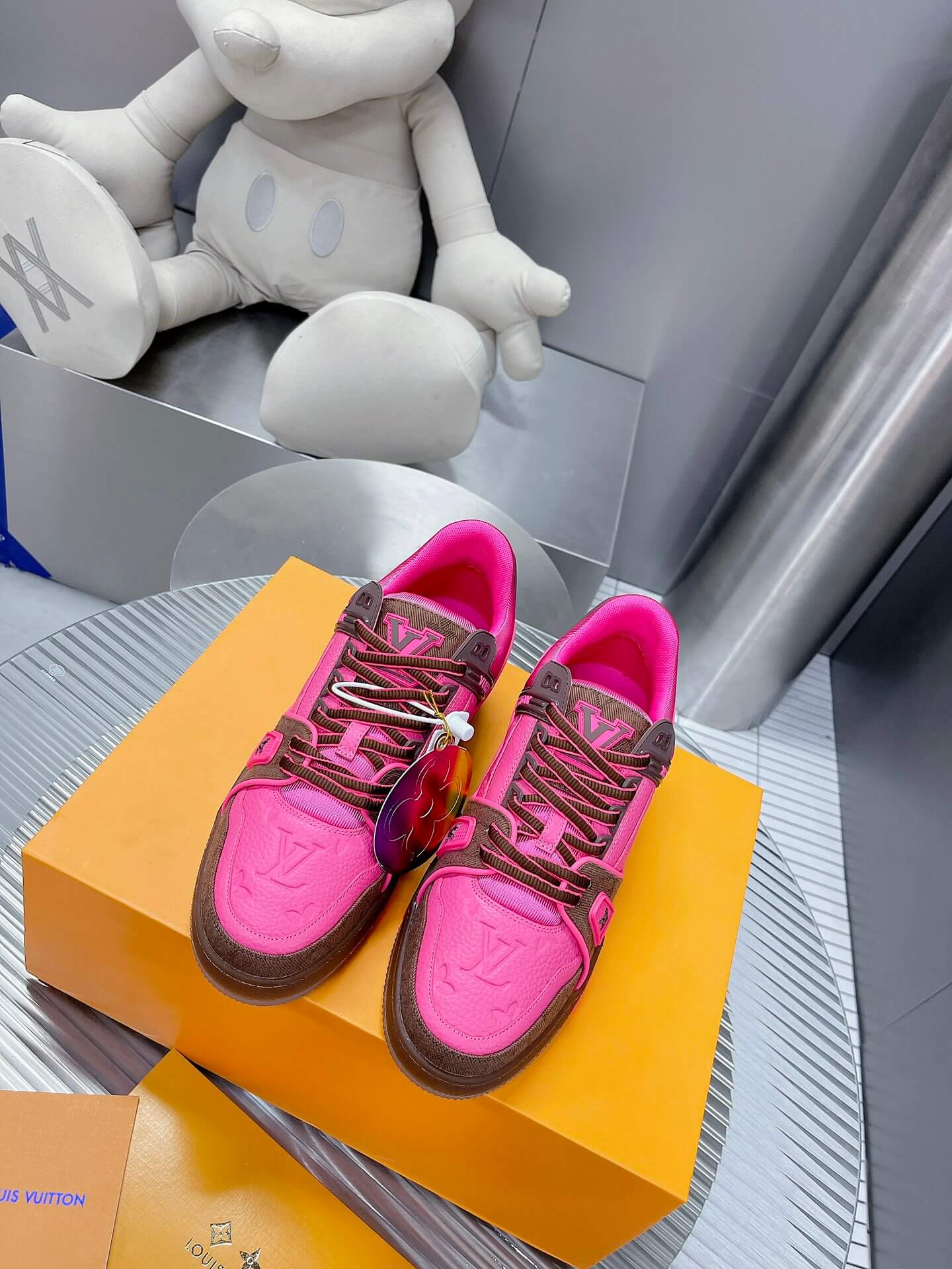 Louis Vuitton LV Trainer Sneaker in Light Pink Leather and Brown Monogram Canvas - Image 3