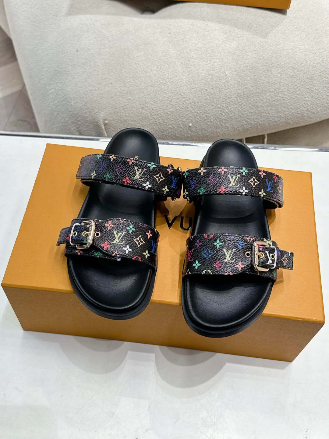 Louis Vuitton LV x Murakami TM Bom Dia Flat Comfort Mule in Noir - Image 10
