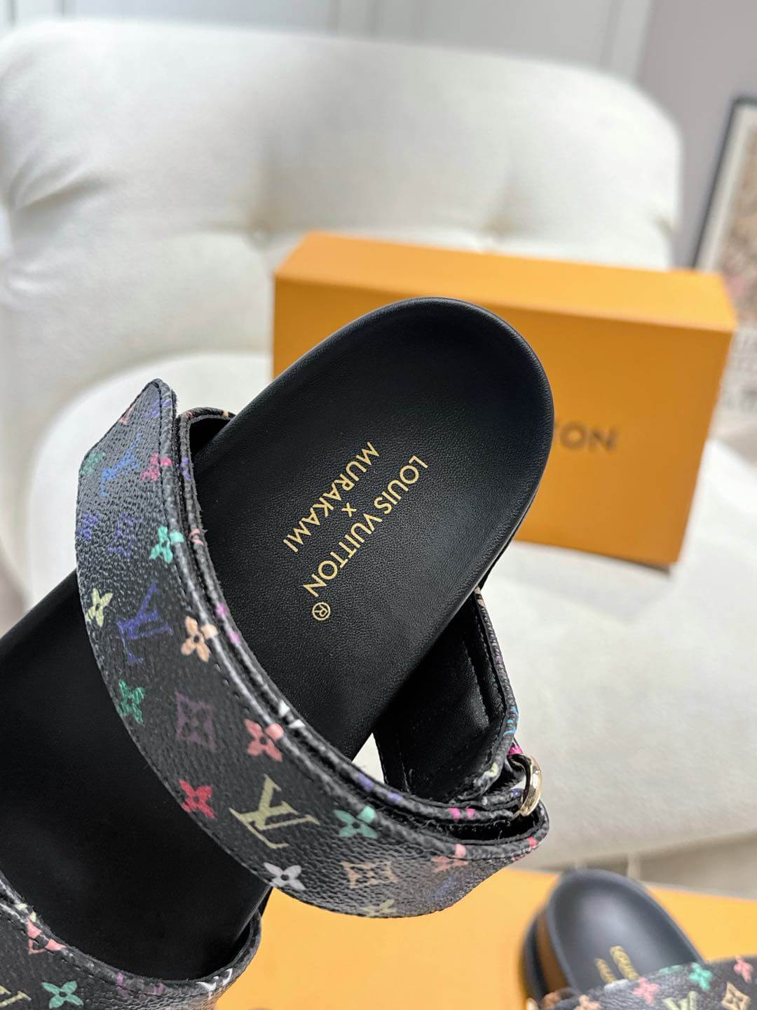 Louis Vuitton LV x Murakami TM Bom Dia Flat Comfort Mule in Noir - Image 2