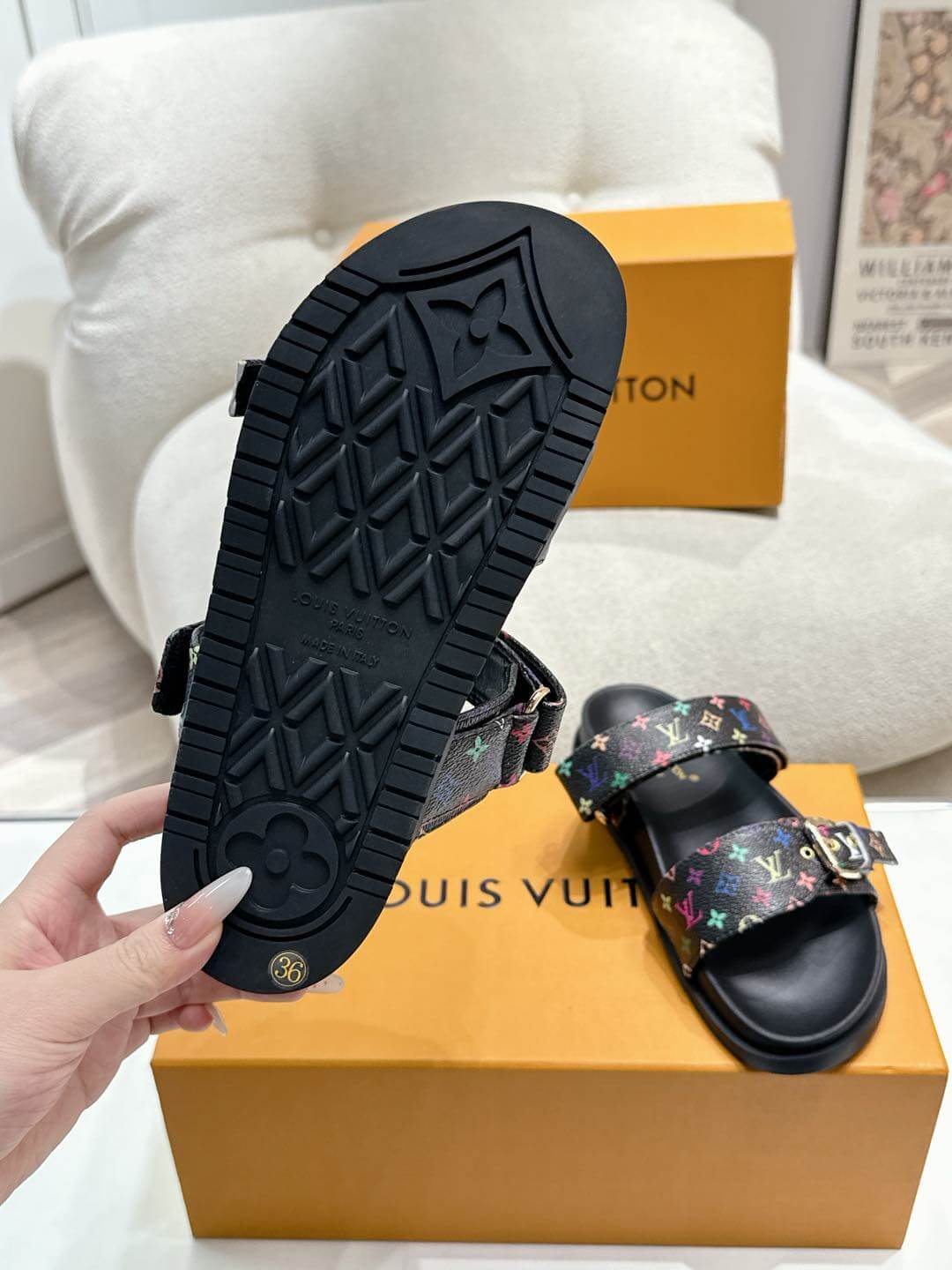 Louis Vuitton LV x Murakami TM Bom Dia Flat Comfort Mule in Noir - Image 4