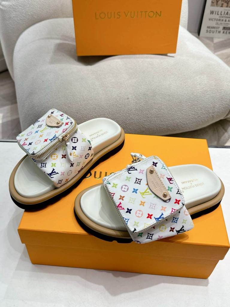 Louis Vuitton LV x Murakami TM Pool Pillow Flat Comfort Mule in Blanc