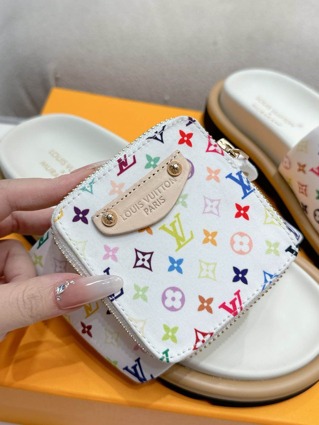 Louis Vuitton LV x Murakami TM Pool Pillow Flat Comfort Mule in Blanc - Image 2