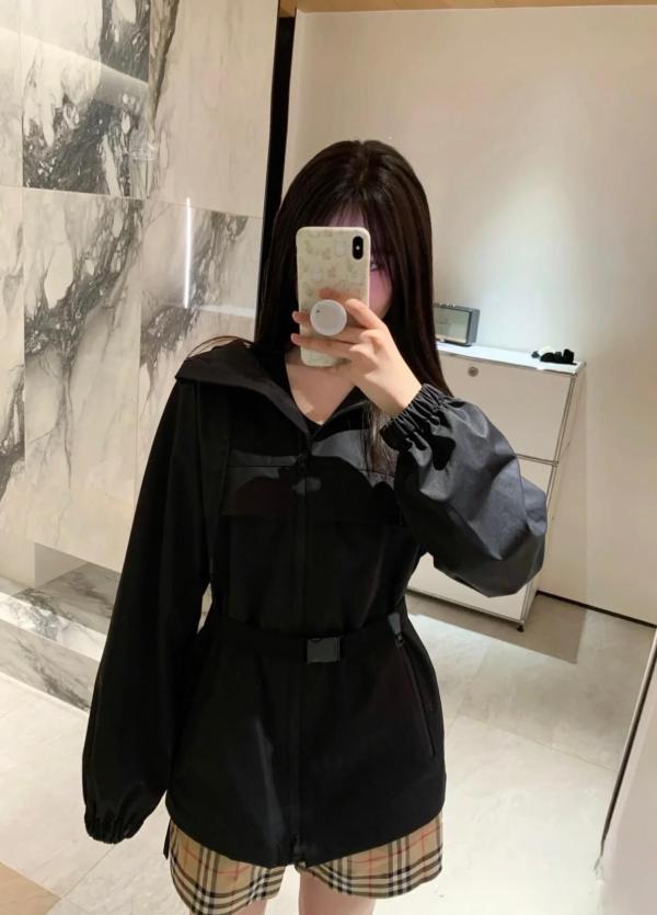 BURBERRY EKD Print Black Belted Short Parka