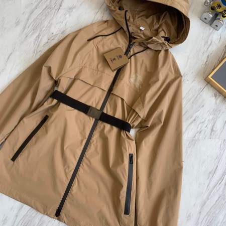 BURBERRY EKD Print Beige Belted Short Parka