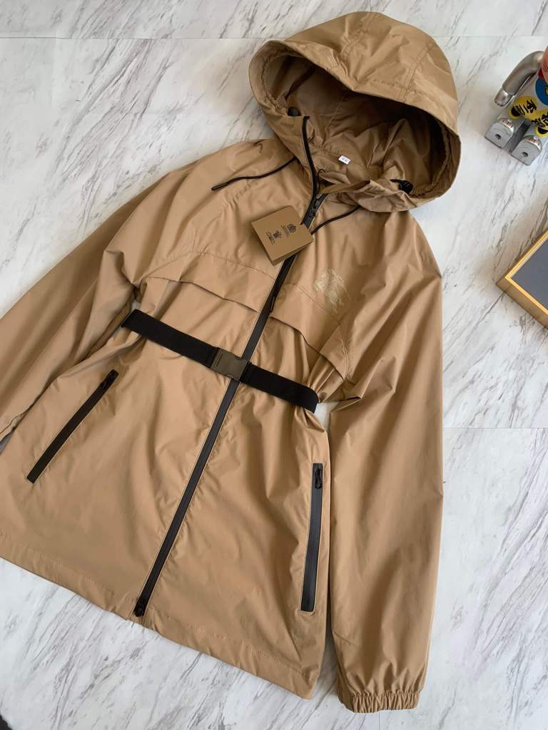 BURBERRY EKD Print Beige Belted Short Parka