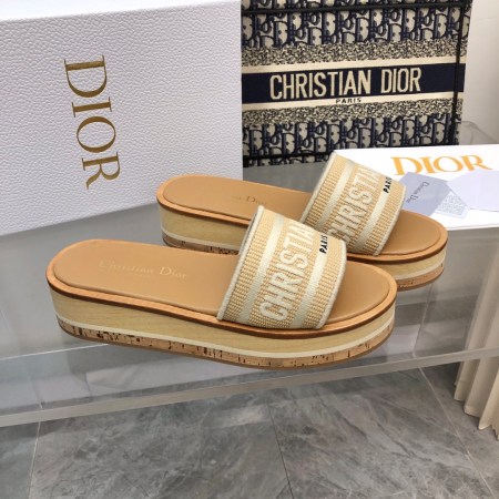 Dior D-way Platform Cream Embroidered Cotton Slide