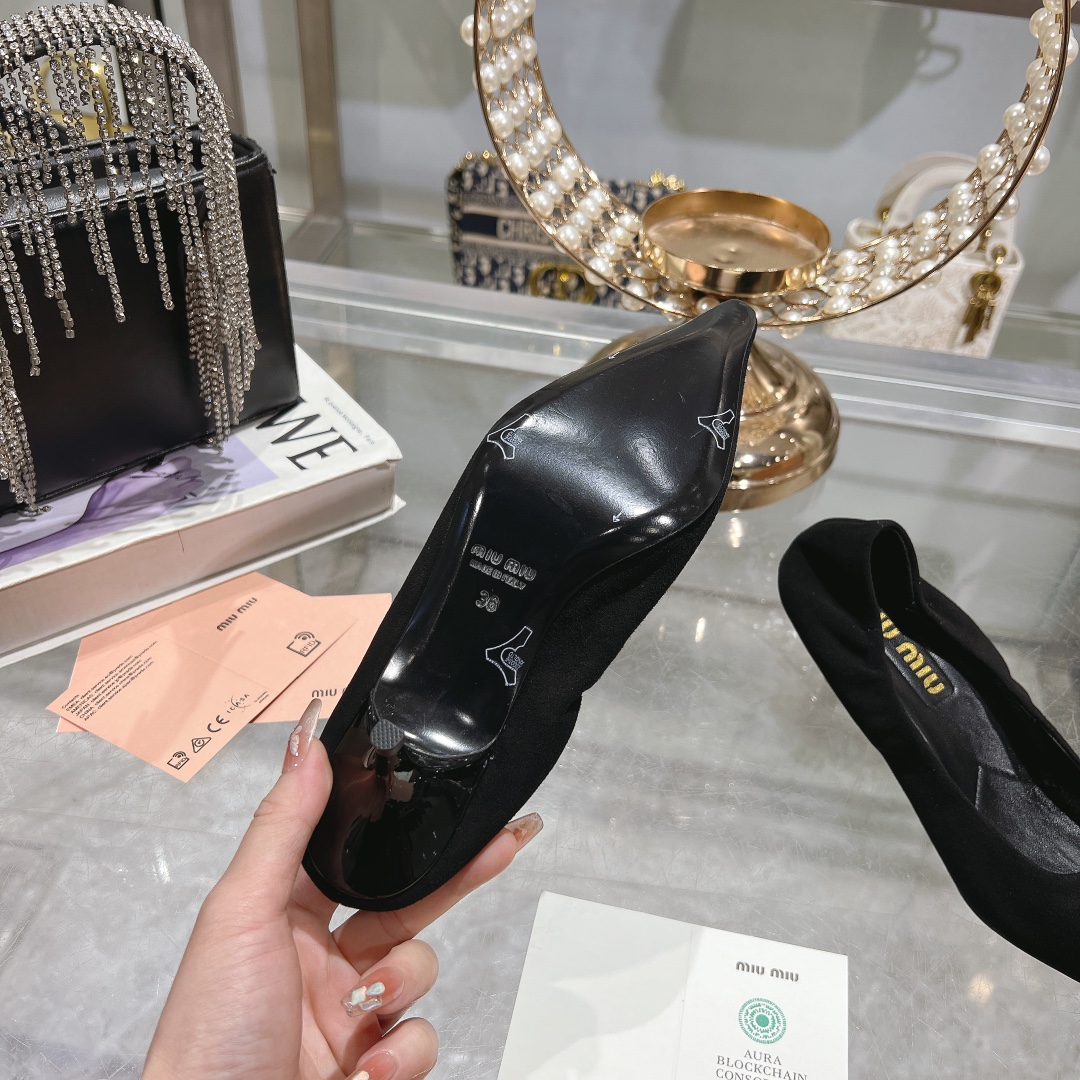 Miu Miu Black Suede Pointed Toe Kitten Heel Pumps - Image 9