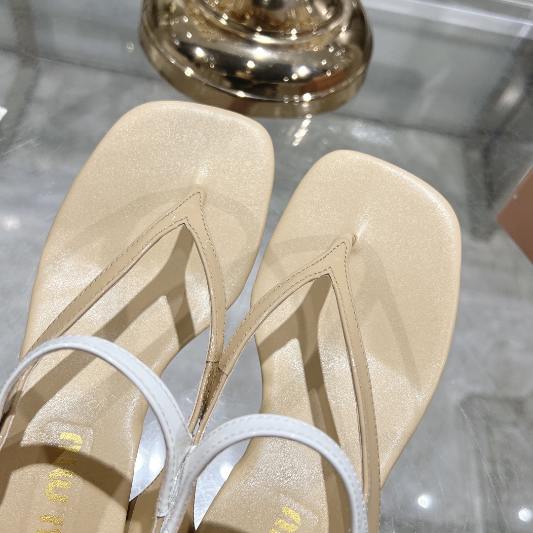 Miu Miu Two-Tone Beige Patent Leather Mary Jane Thong Sandals - Image 9
