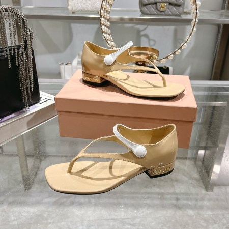 Miu Miu Two-Tone Beige Patent Leather Mary Jane Thong Sandals