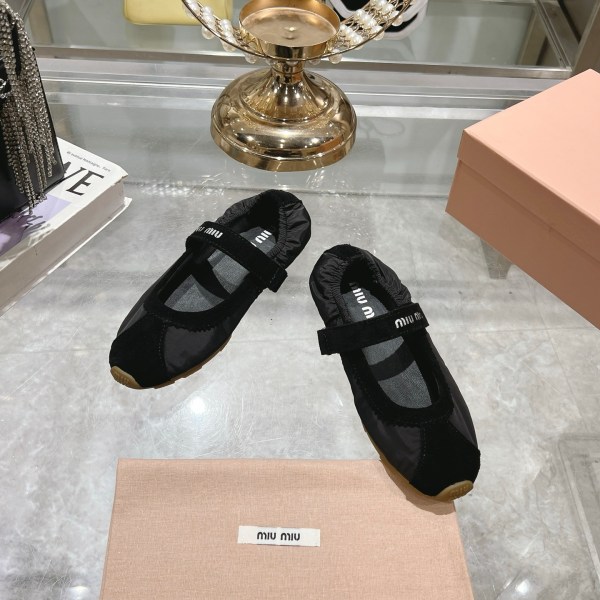 Miu Miu Women's Ballet Black Flats