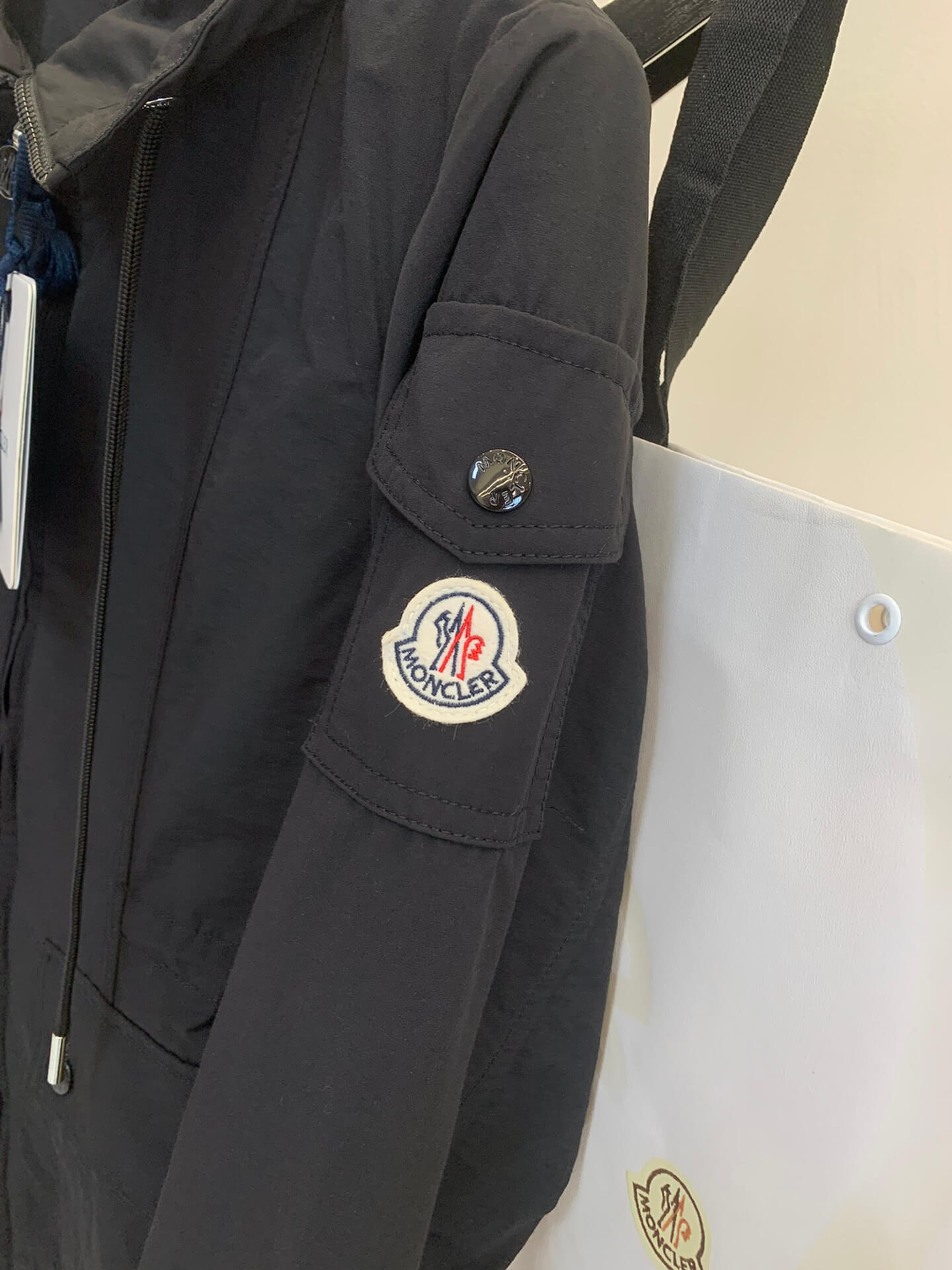 Moncler LEANDRO Black Parka Jacket - Image 3