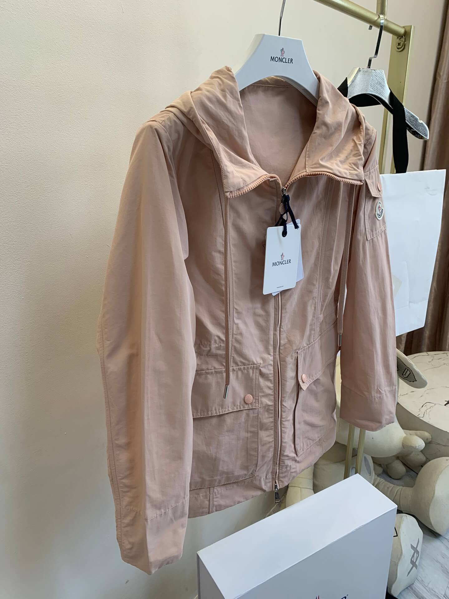 Moncler LEANDRO Pink Parka Jacket - Image 2