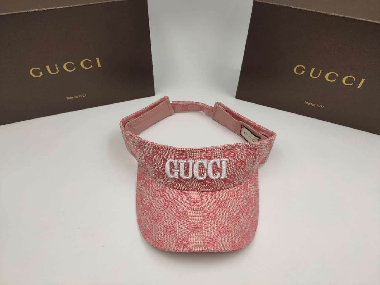 Gucci Patterned Sun Visor - Image 3