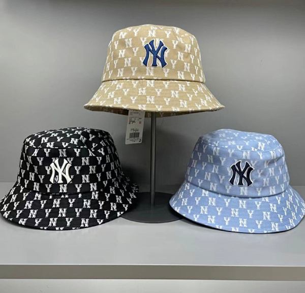NY Yankees Monogram Bucket Hat