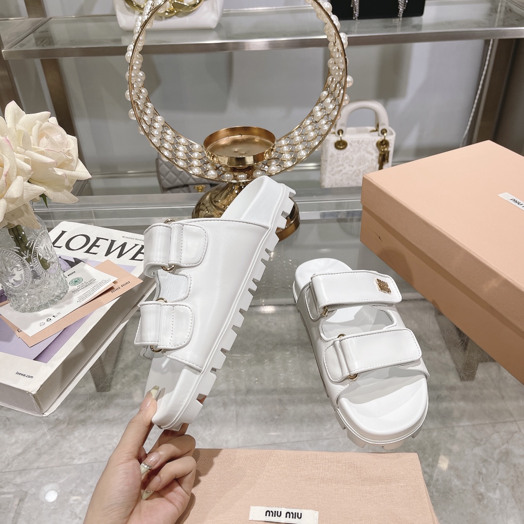 Miu Miu White Sporty Matelassé Nappa Leather Sandals - Image 6