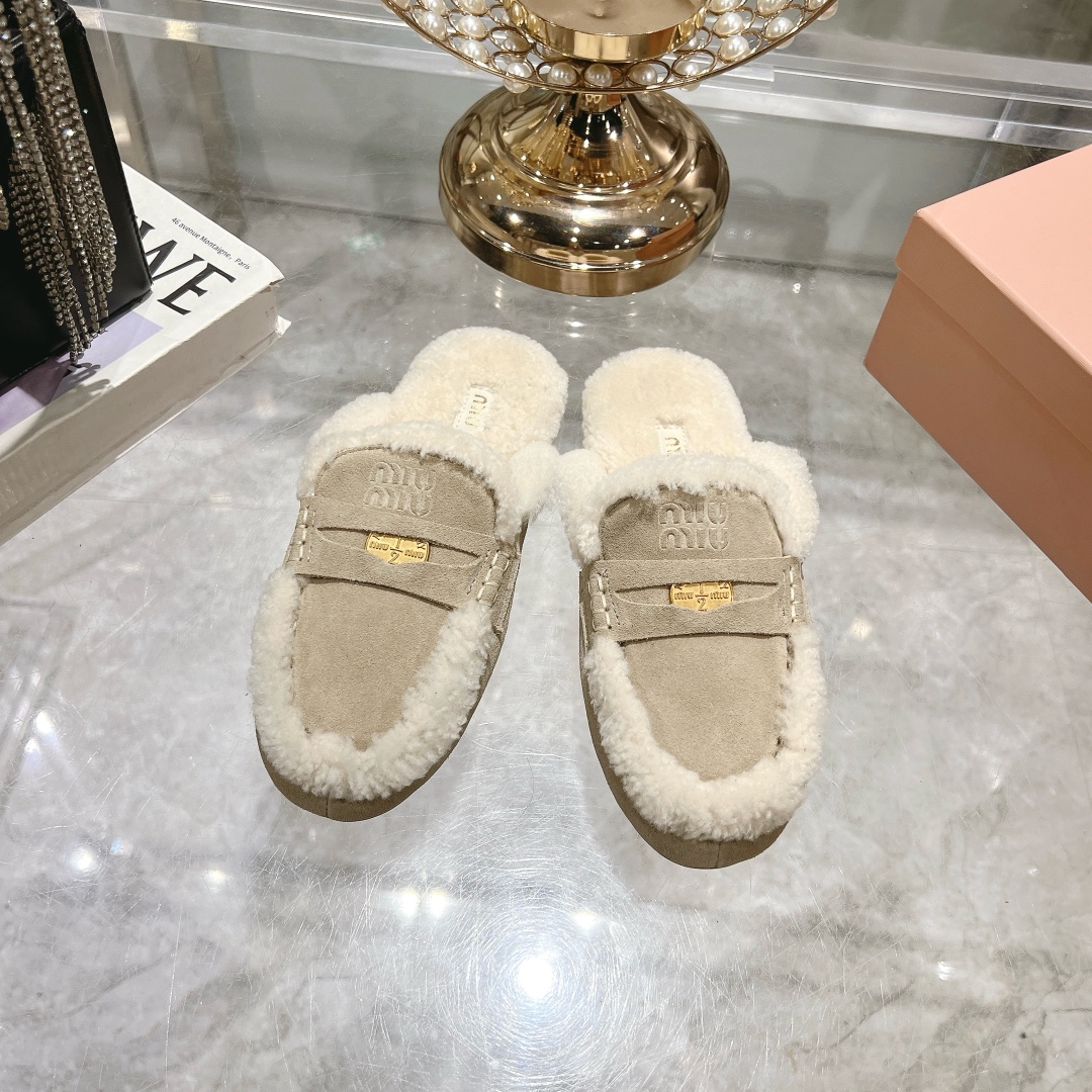 Miu Miu Beige Women's Fur Slippers - Image 2