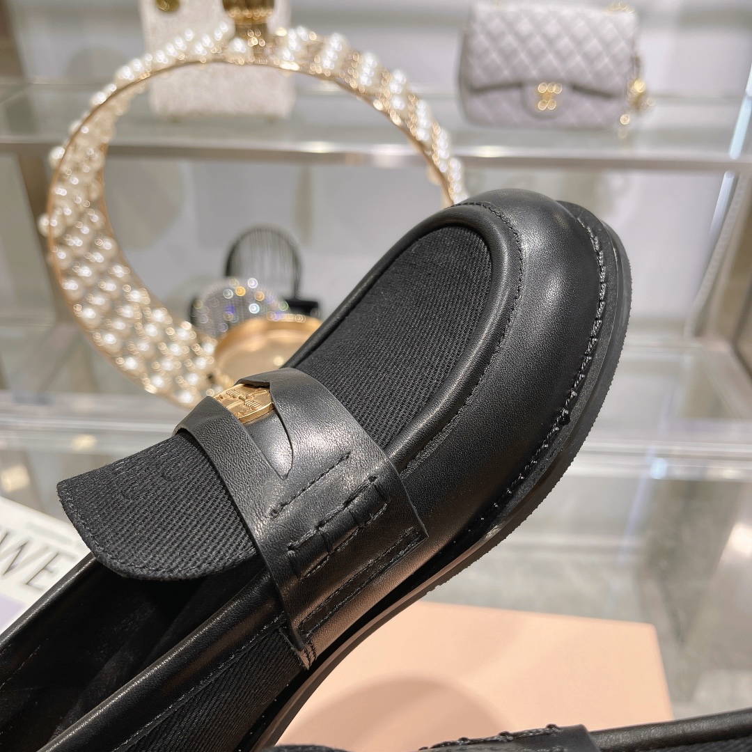 Miu Miu Black Leather and Knit Loafers - Image 8