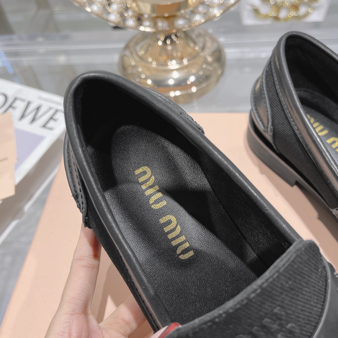 Miu Miu Black Leather and Knit Loafers - Image 7