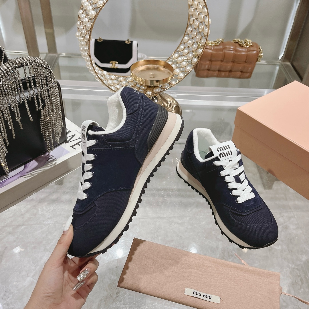 MIU MIU x New Balance 530 SL Model Navy Blue Sneakers - Image 5