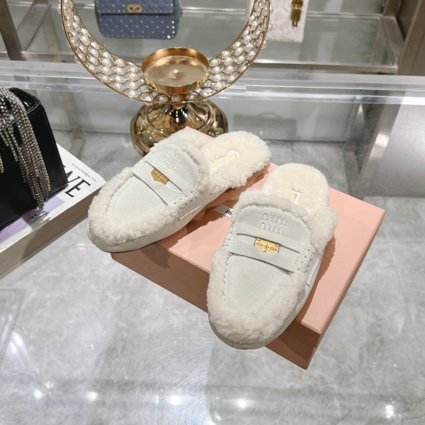 Miu Miu White Women's Fur Slippers