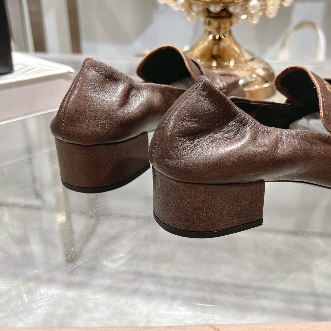 Miu Miu Women's Brown Square Toe Heeled Loafers - Image 9