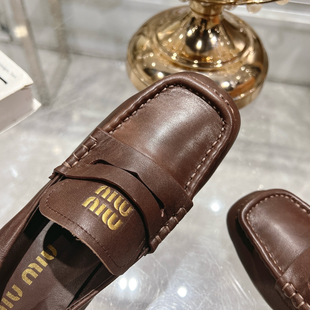 Miu Miu Women's Brown Square Toe Heeled Loafers - Image 8