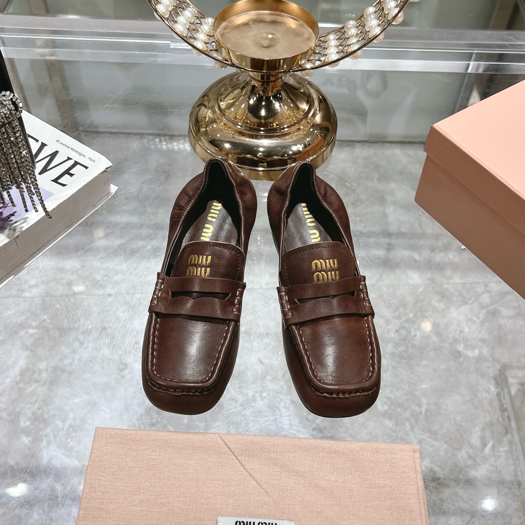 Miu Miu Women's Brown Square Toe Heeled Loafers - Image 3