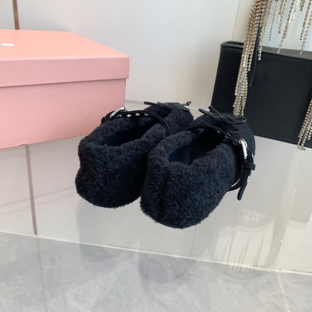 Miu Miu Black Shearling Ballerinas Flats - Image 3