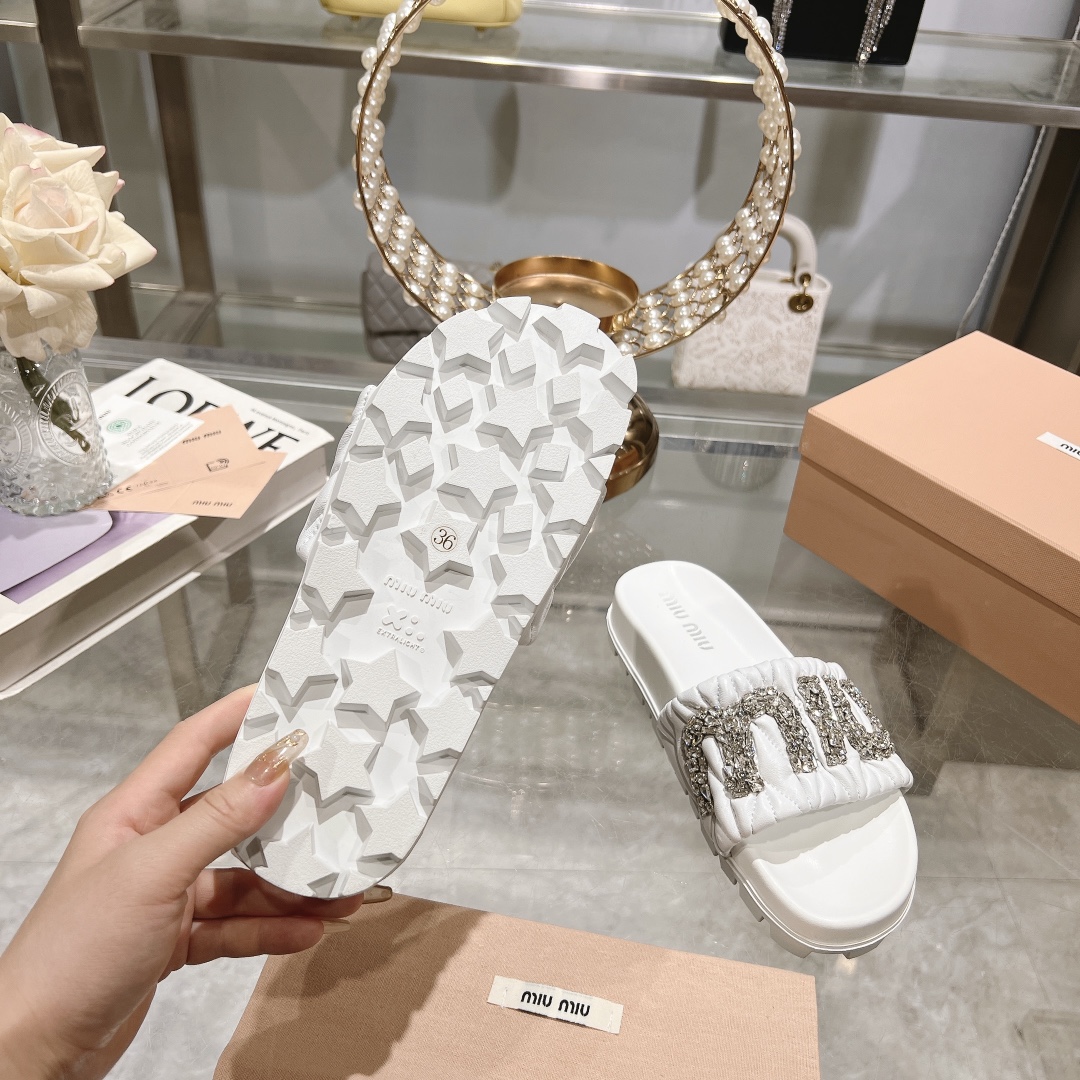 Miu Miu White Crystal-Embellished Quilted Slides - Image 9