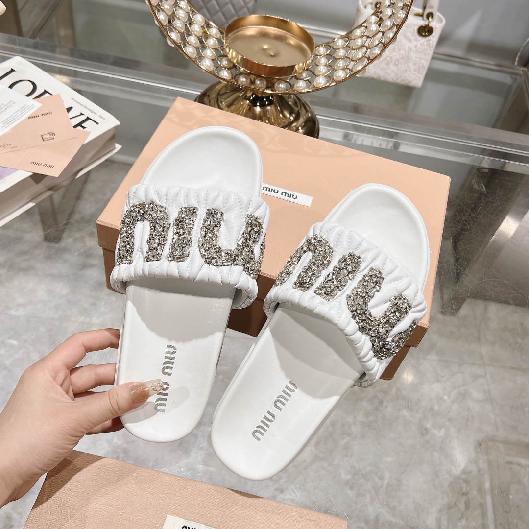 Miu Miu White Crystal-Embellished Quilted Slides - Image 6