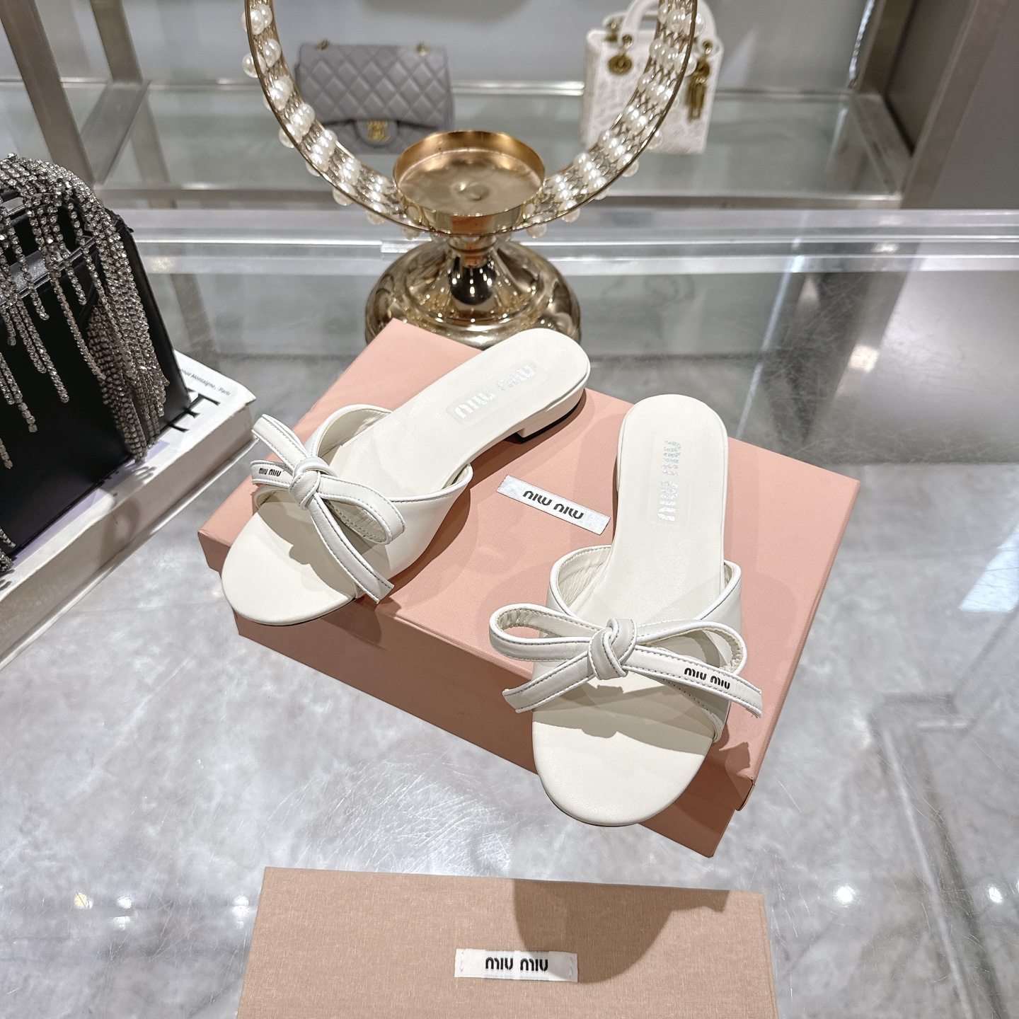 Miu Miu White Leather Bow Mules - Image 8