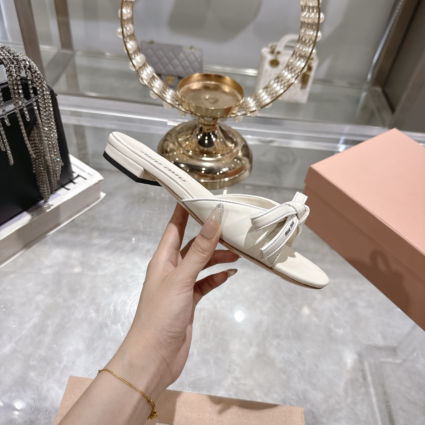 Miu Miu White Leather Bow Mules - Image 7